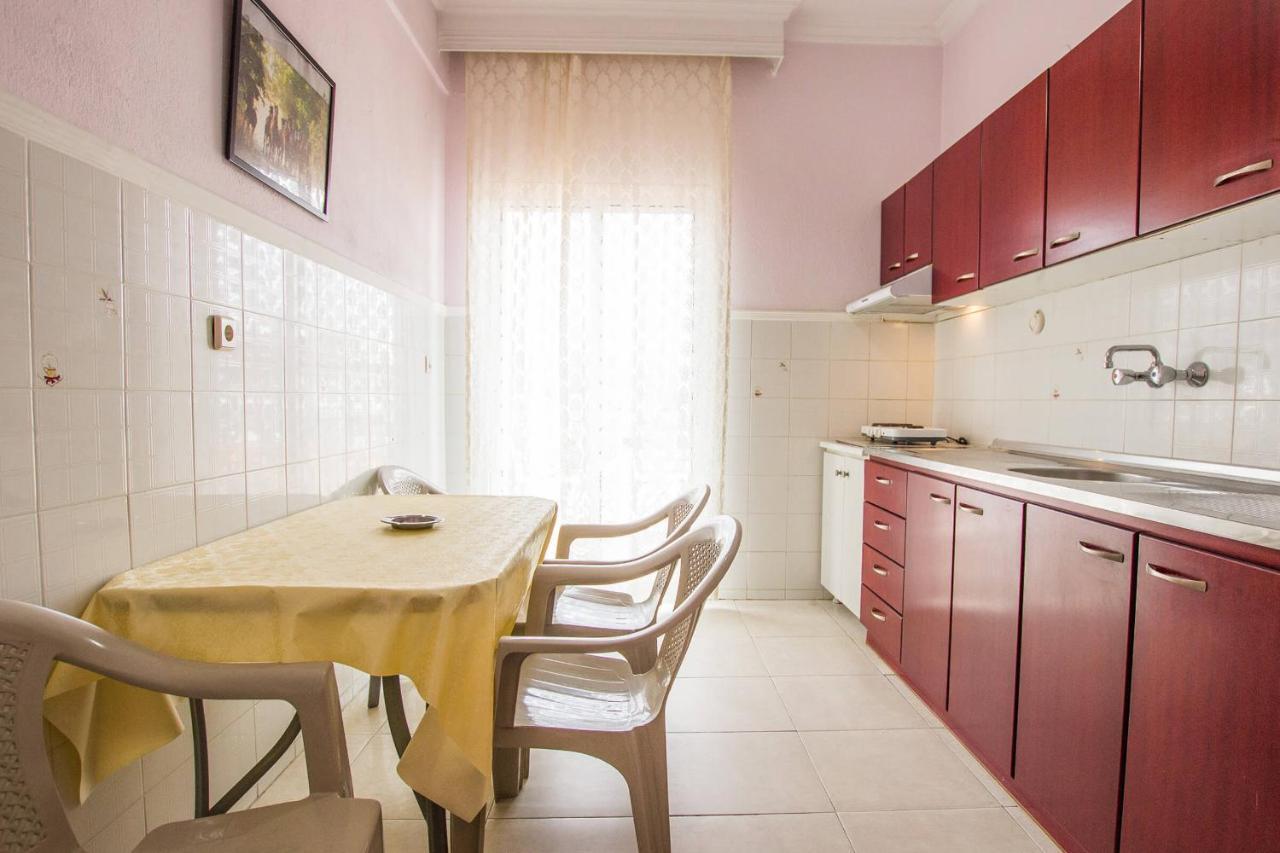 George Laz Rooms เนอาวรัสนา ภายนอก รูปภาพ