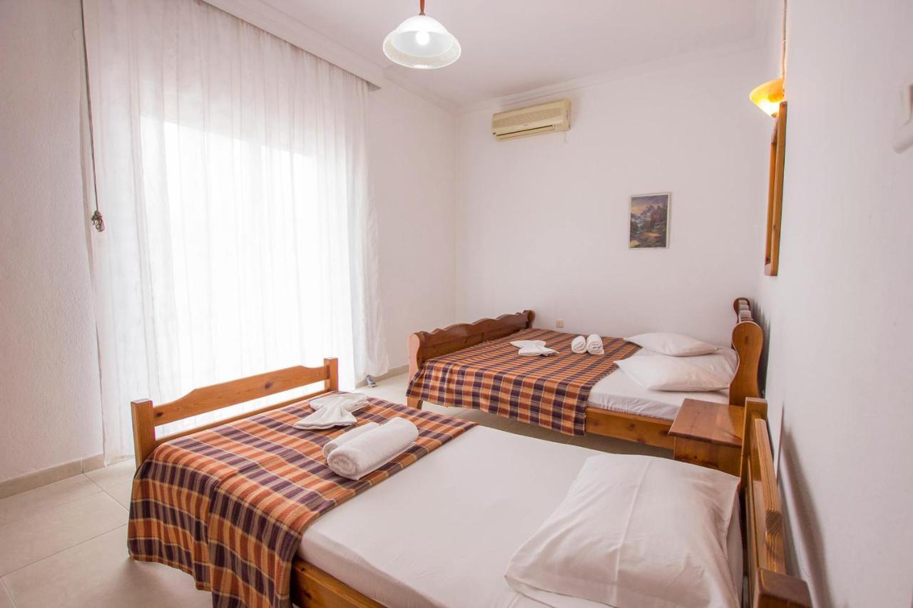 George Laz Rooms เนอาวรัสนา ภายนอก รูปภาพ
