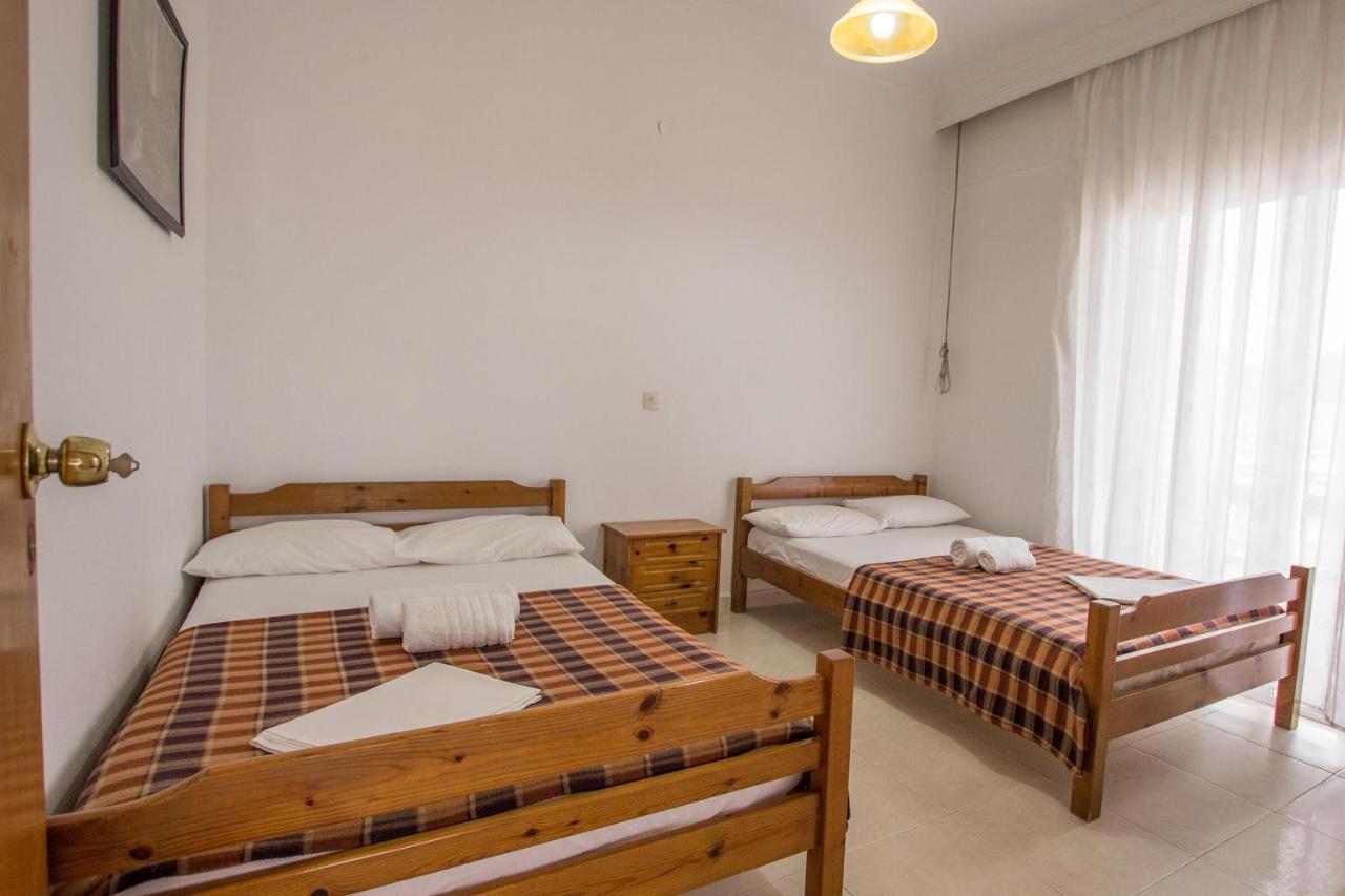 George Laz Rooms เนอาวรัสนา ภายนอก รูปภาพ