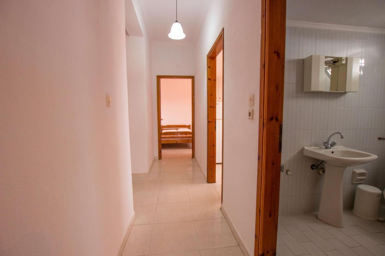 George Laz Rooms เนอาวรัสนา ภายนอก รูปภาพ