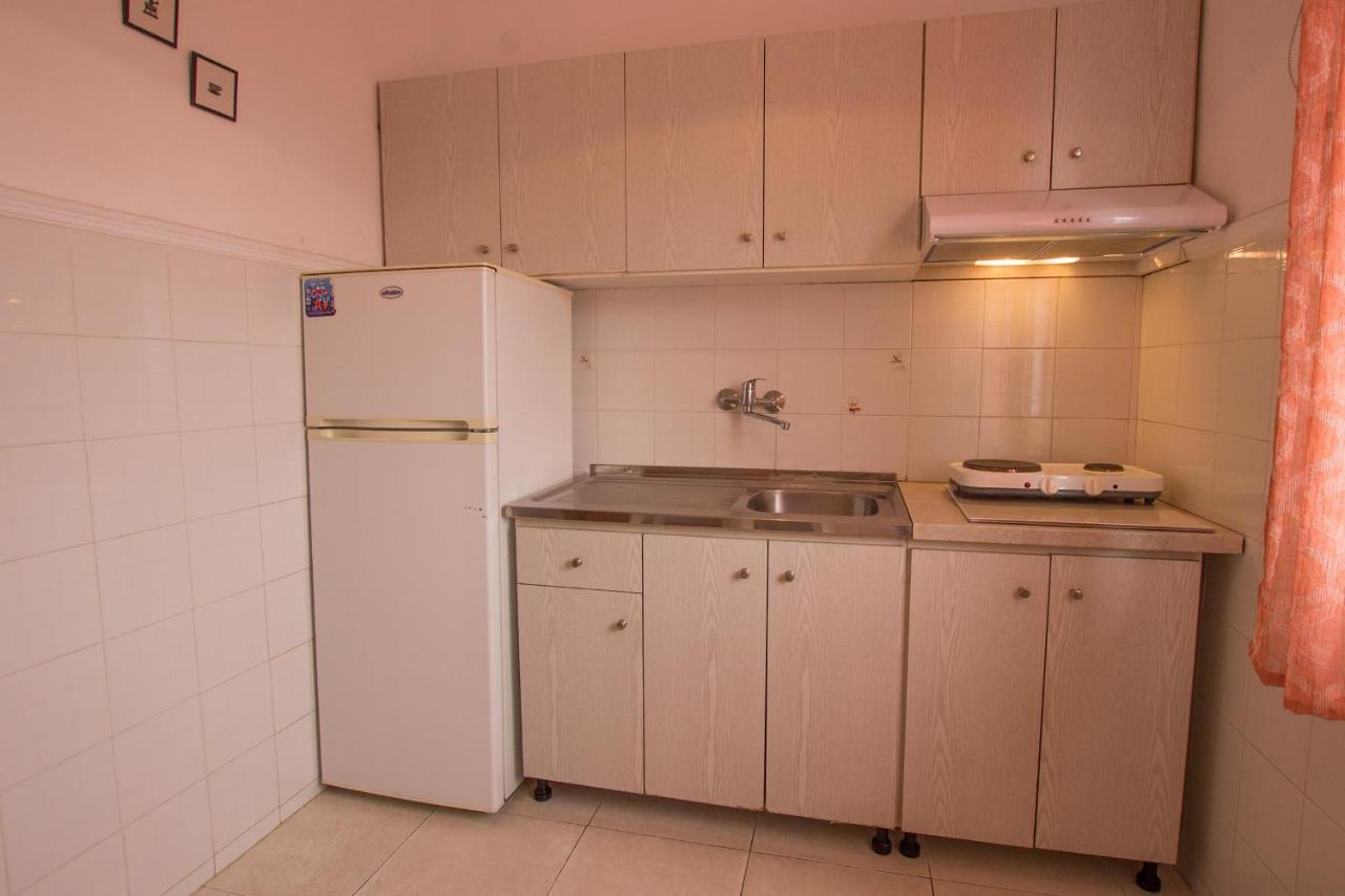 George Laz Rooms เนอาวรัสนา ภายนอก รูปภาพ