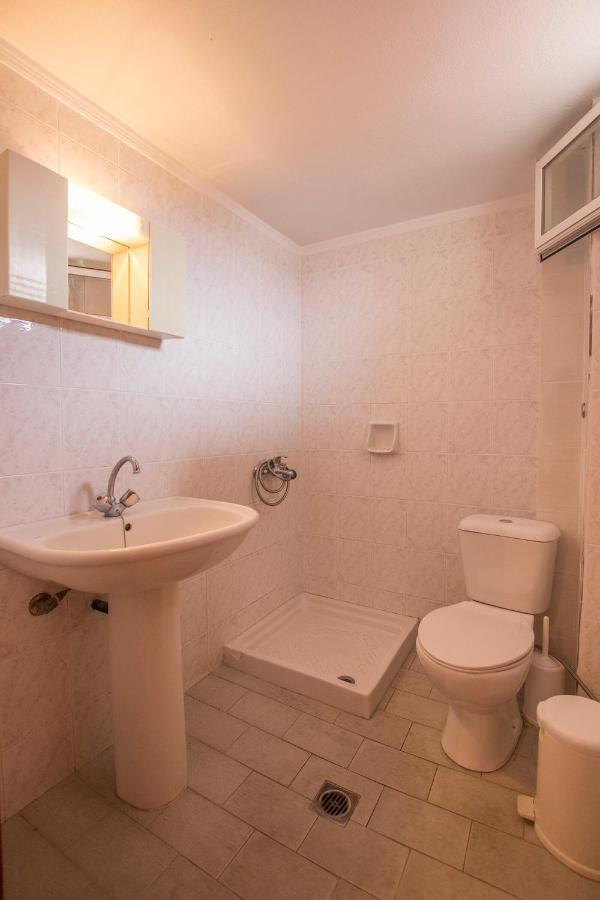 George Laz Rooms เนอาวรัสนา ภายนอก รูปภาพ
